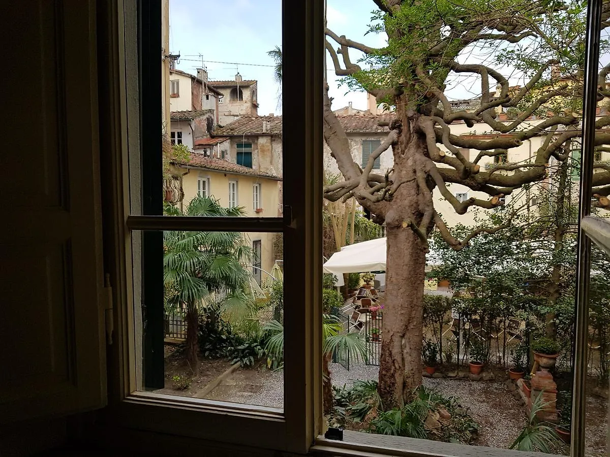 Residenza Elisa Baciocchi Lucca 0*,